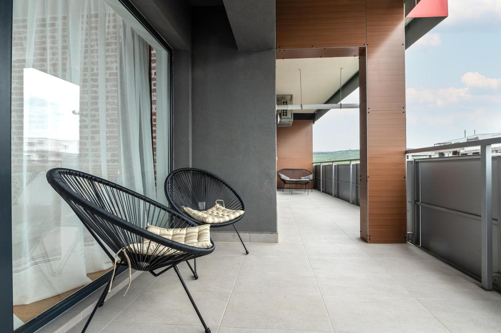 Bonjour Apartment คลูจ-นาโปกา ภายนอก รูปภาพ